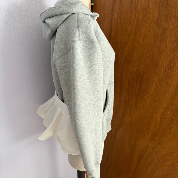 NIKE x SACAI sz M Tech Fleece Jacket Gray White Ruffle Full Zip 716911 - Picture 9 of 15